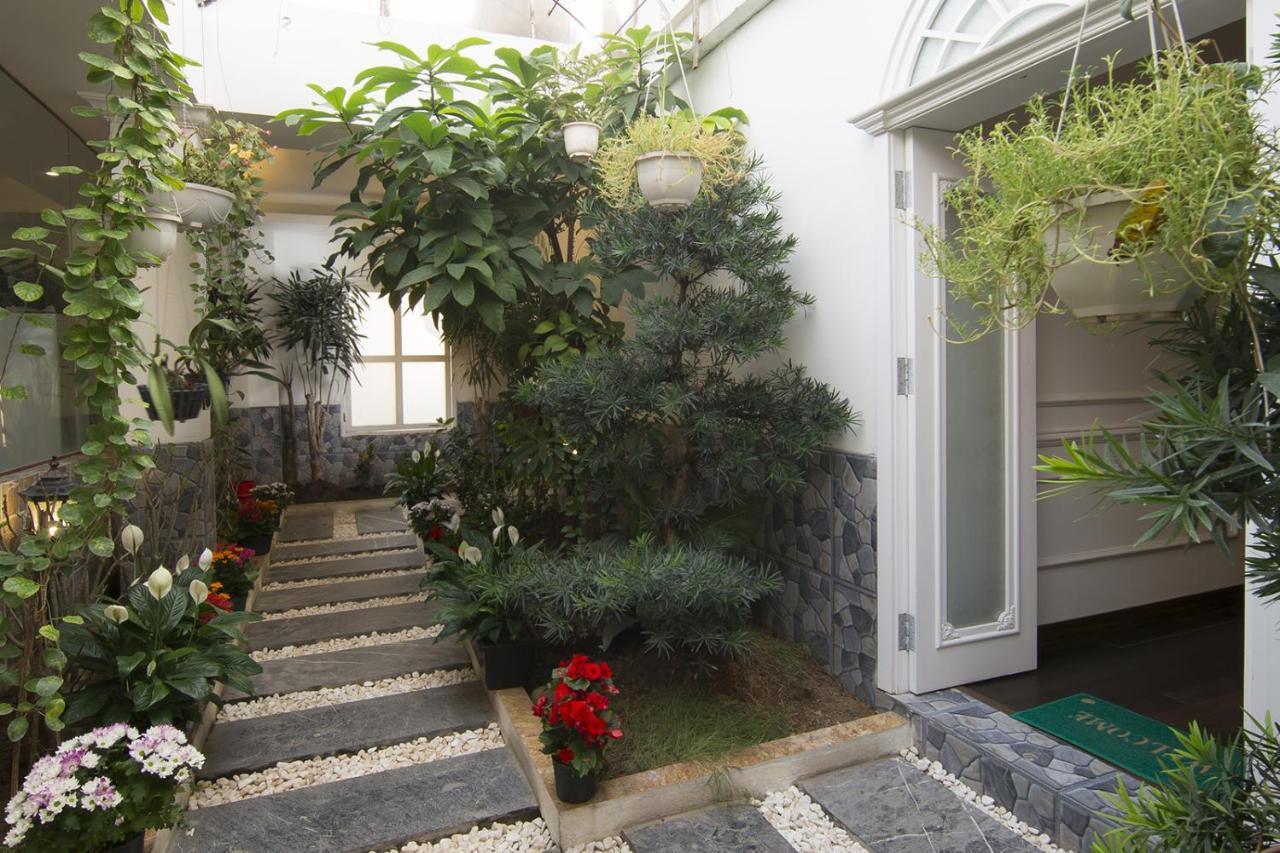 Oasis Hanoi Hotel, Hanoi